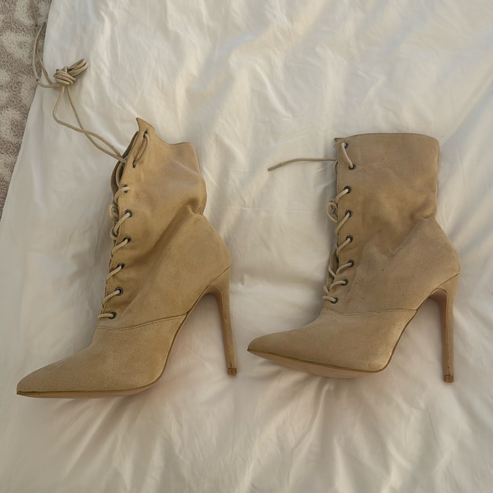 ALDO Suede tie boots - Picture 1 of 5